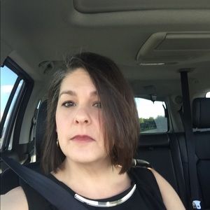 Meet your Posher, Julie